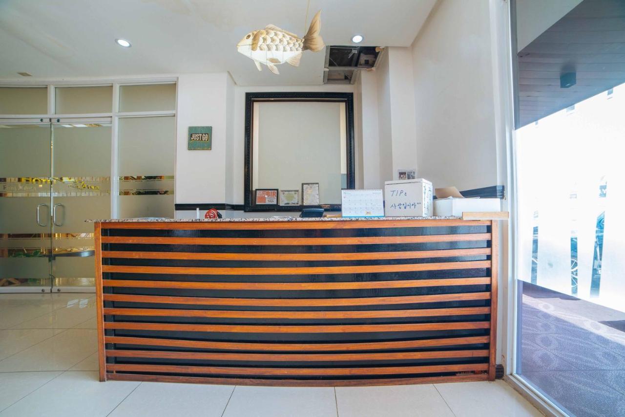 Reddoorz Premium @ Korea Town Angeles City Eksteriør billede