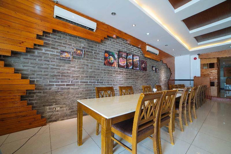 Reddoorz Premium @ Korea Town Angeles City Eksteriør billede